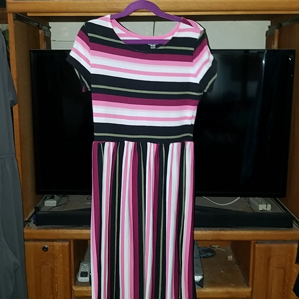 Girl's maxi dress